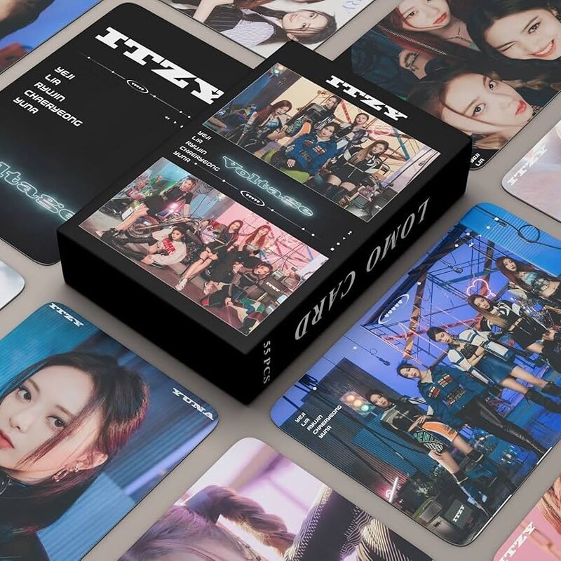 ITZY Voltage LOMO card